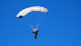 mk体育官方-双星闪耀，JackeyLove破纪录助雄鹿强势取胜